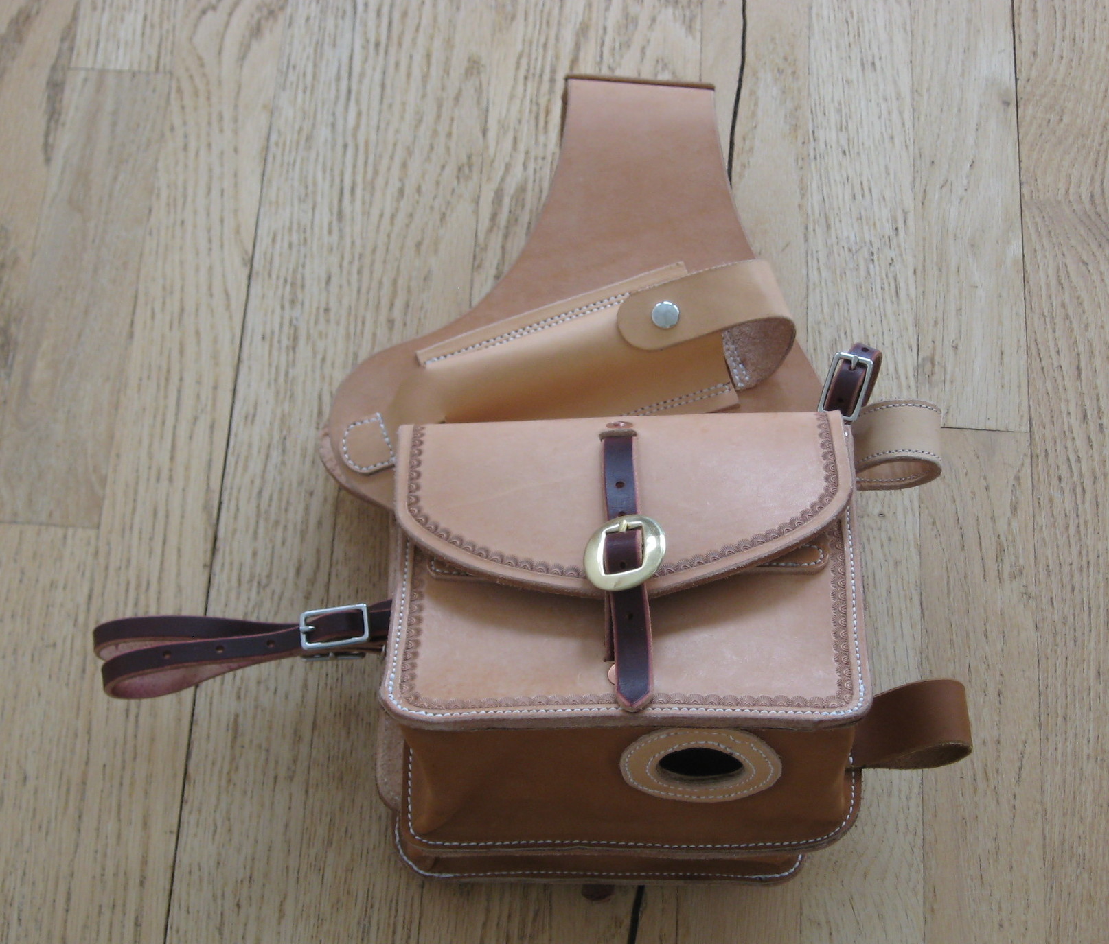 Medicine Bags - Saddle and Tack Accessory Items - Leatherworker.net