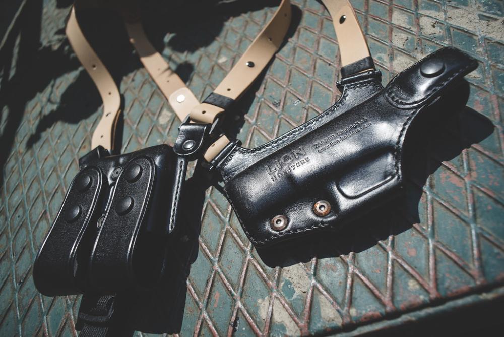 Shoulder holster - Glock 19