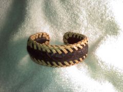 Eleghant bracelet with Ivory Goat Lace