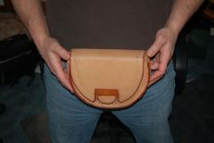a simple belt pouch...no metal...