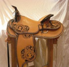 Hollywood saddle