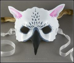 Gray Gryphon Mask by Eirewolf