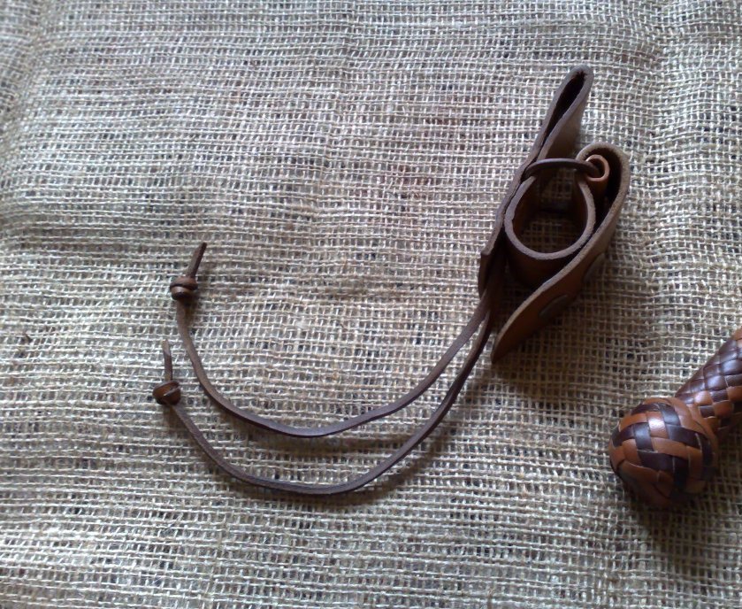 Whip Holster 02.jpg - Our Leatherwork Galleries - Leatherworker.net