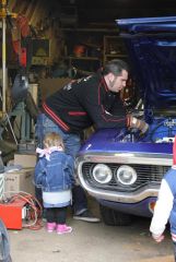 SOME HELP FROM THE KIDS TUNING THE MOPAR 500 STROKER