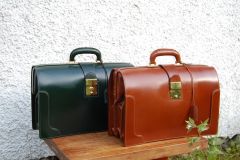 Traditional Top Framed Briefcases