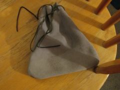 purple pouch 001 (800x599)