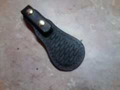 L.E. style key fob