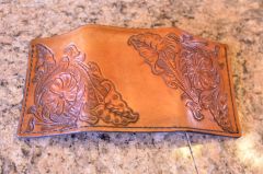 tri-fold wallet