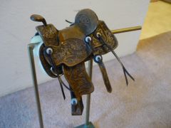 Saddle