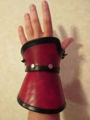 Demi-Gauntlet