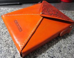 Envelope style messenger bag