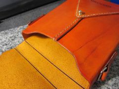 Envelope style messenger bag