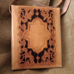 Messenger bag for documents