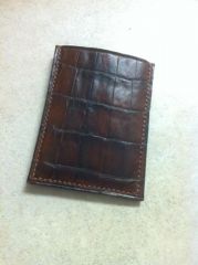 alligatorCardHolder