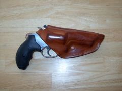 357 J Frame S&W Dual cant, cross over And strongside holster 001 (500x374)