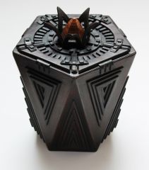 twisted and tapered leather pentagonal prism 3