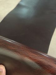 Split pigmented bend (pullup effect)