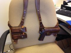 Shoulder holster