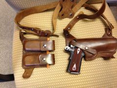 Shoulder holster