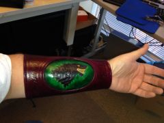 Archer arm guard 04