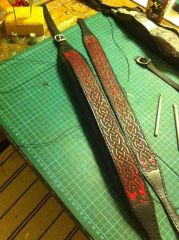 accordion straps :)