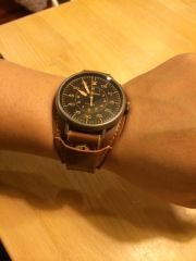 Strap side