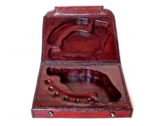 Leather presentation case for a Ruger® .357 magnum LCR