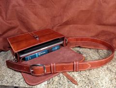 SmallGussetBag06 01hLoRes