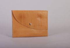 Curved clutch