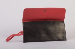 strap clutch open