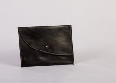 curved clutch