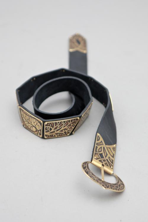leather-belt-with-etched-brass-accents-3.jpg
