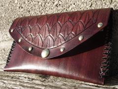 Dragon scale tobacco pouch