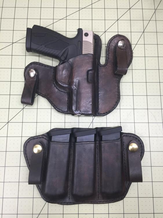 Bersa BP9CC IWB Holster and mag Pouch Complete.jpg