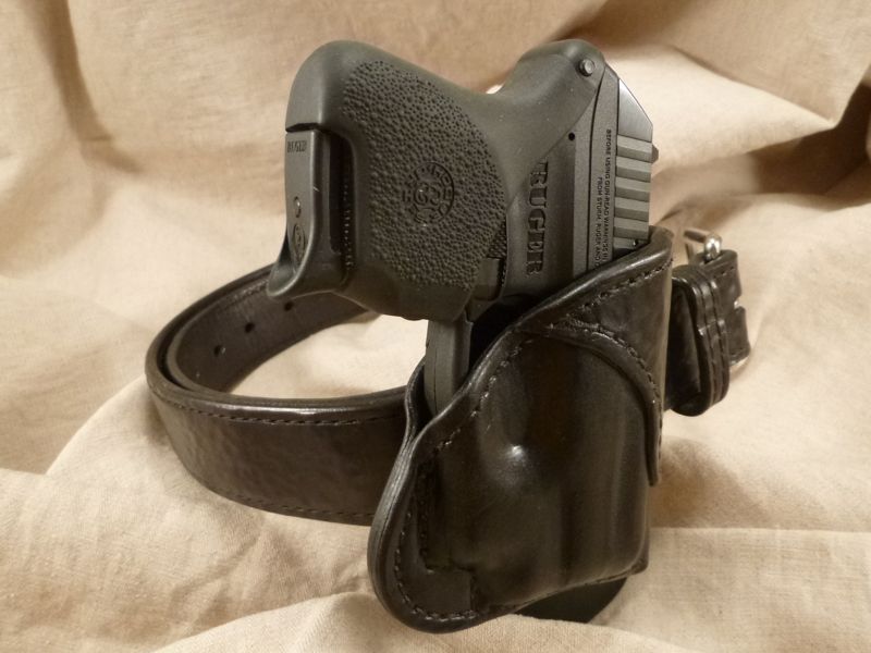 LCP-C_Holster_and_GunBelt_01.jpg