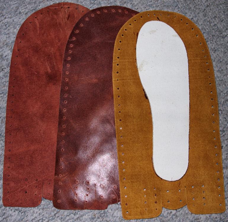 P1100176_LeatherMoccasin-1000.jpg