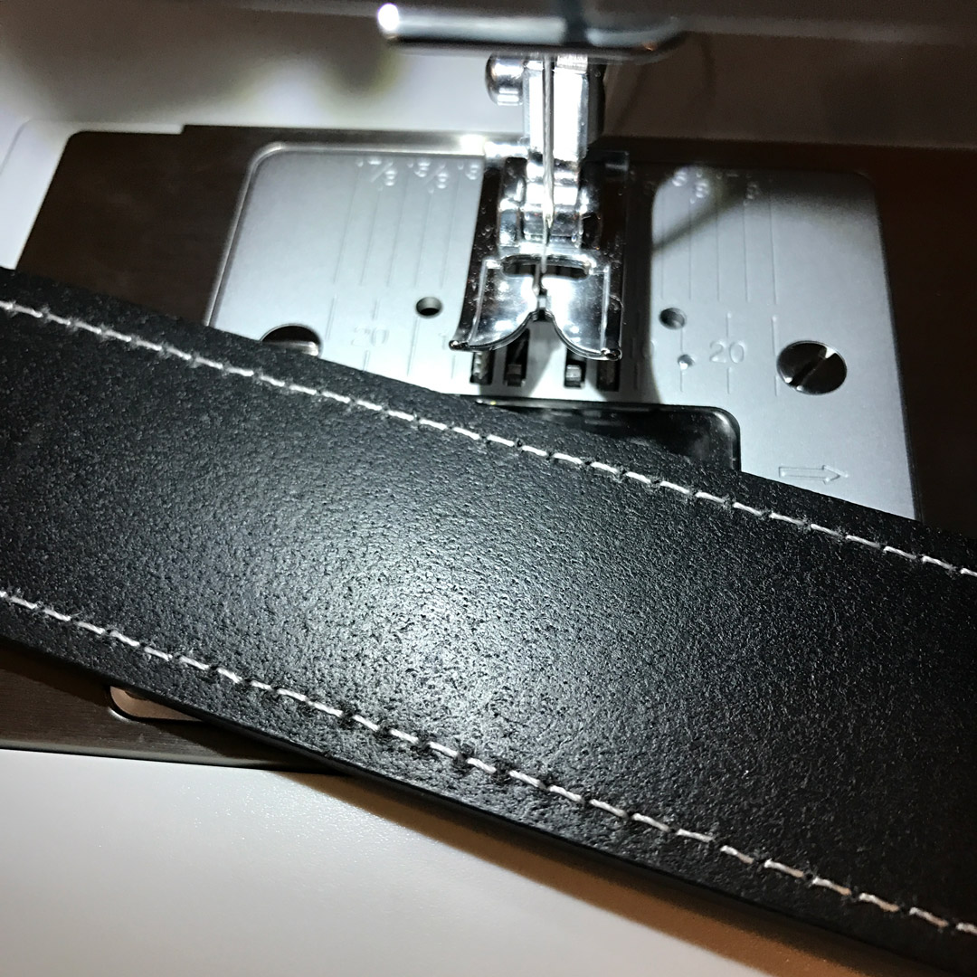 Singer 4423 just sewed through 8oz 1/8 thick leather! - Leather Sewing  Machines 