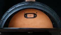Main compartment with horse leather interior