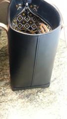 BlackTote18.jpg