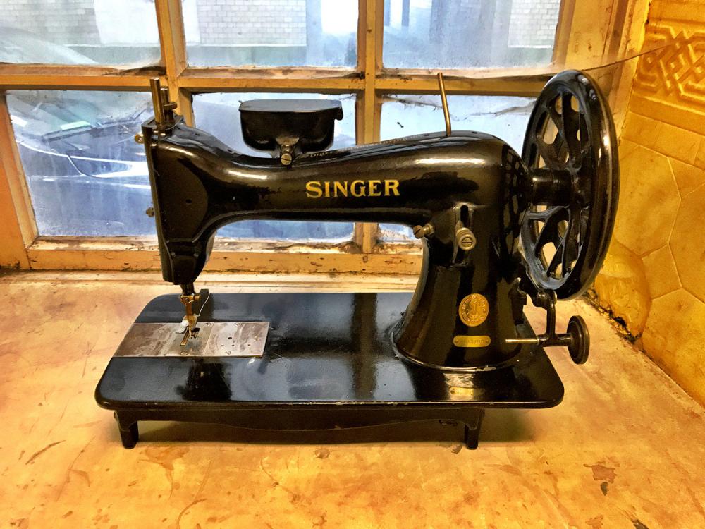 Singer-45KSV99-01.jpg