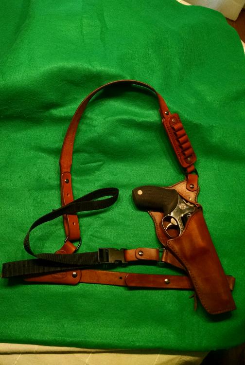 Shoulder Holster - Gun Holsters, Rifle Slings and Knife Sheathes ...