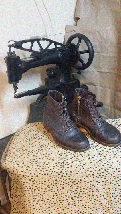 Packer Boots resized.gif