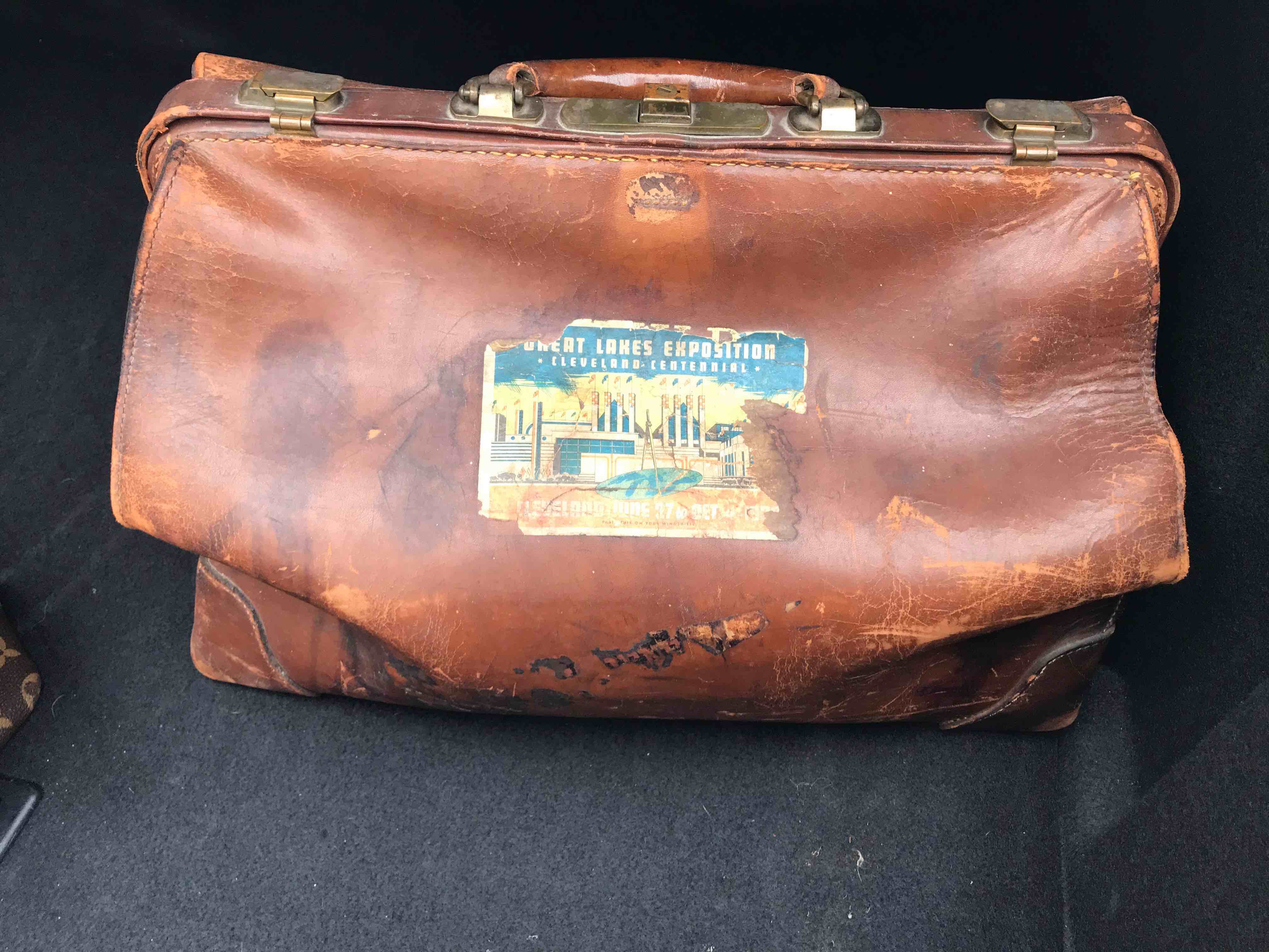 Vintage Antique Gladstone Bag or Doctors Bag