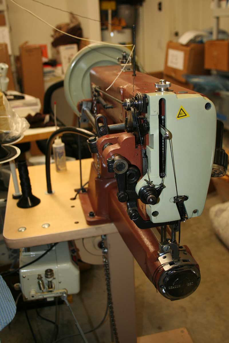 Premium Package Cobra Class 4 Heavy Duty Leather Sewing Mach