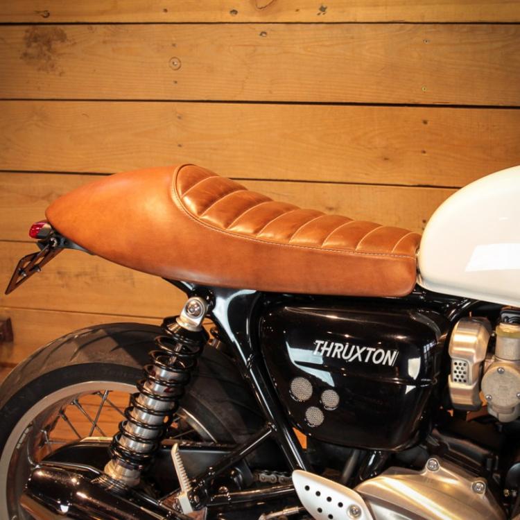 racer-leather-seat-triumph-thruxton-1200-single-2.jpg