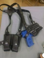 Shoulder for a FNX-40