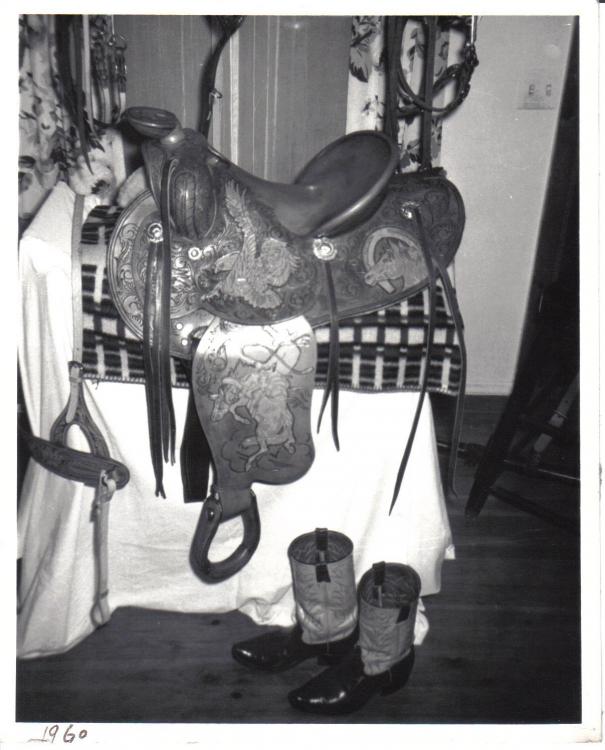 saddle n boots 1960.jpg