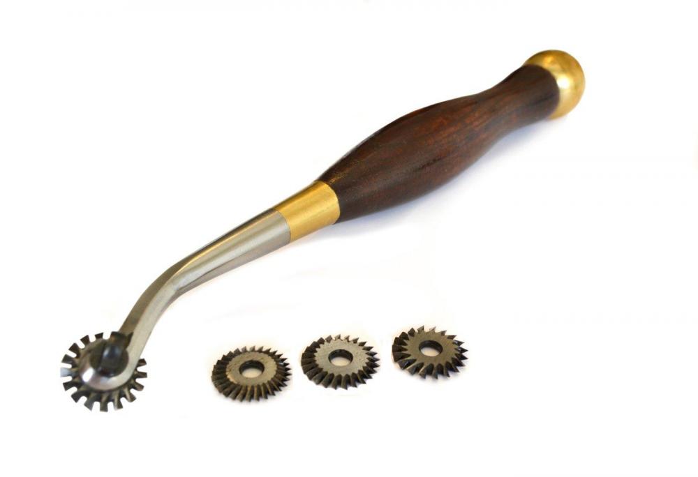 Vergez_Blanchard_Pricking_Wheel_with_Brass_Holder_Tip_1400x.jpg