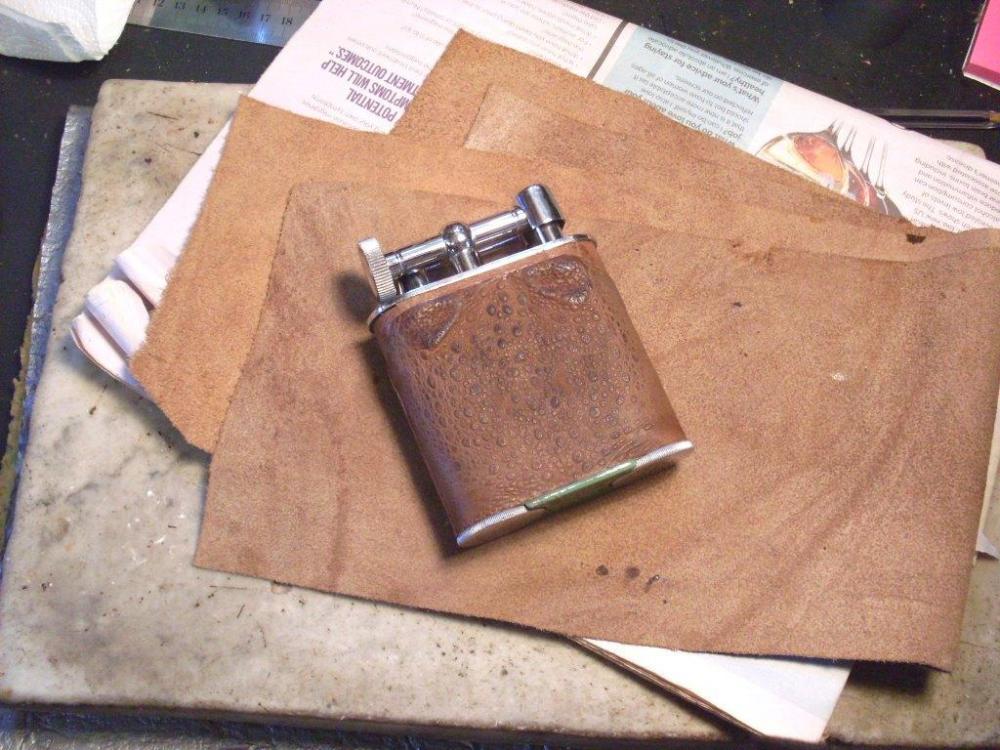 Vintage Lighter Re-cover with Cane Toad Skin 008.jpg