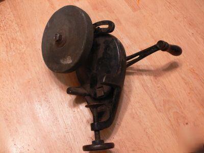 Vintage-hand-grinding-wheel-that-clamps-to-table-works-img.jpg.6ddff65ae81d6be0a579cef9cfbbb2c6.jpg